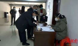 【聚焦两会】直击人大会议第一天