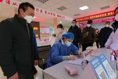 暖心！凤凰县有序给广大市民免费发放退烧药