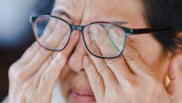 专家：抗生素是消灭细菌的，感染新冠病毒后大多情况下无需使用