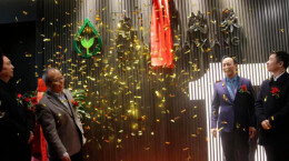 为企业提供暖心高效服务 邹犇淼出席春播万象公司入驻仪式