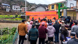 智汇潇湘 鸿雁之约｜泸溪县总工会:法制宣传送下乡