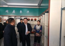 张军平一行深入凤凰县禾库镇调研湘商回归工作
