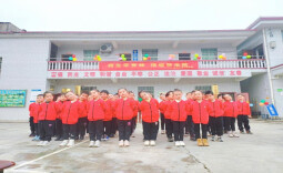 安江镇：爱洒敬老院 情暖老人心