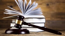 主妇起诉离婚才知丈夫年薪300万 女性如何保障财产权益