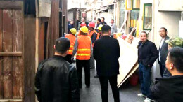 泸溪县武溪镇：整治乱搭乱建  净化城市环境