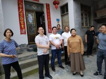 凤凰县阿拉营镇新岩村：发展庭院经济助力乡村振兴