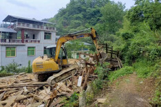 泸溪县解放岩乡：拆除老旧“空心房” 人居环境再提升