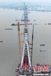 常泰长江大桥再“长高” 6号主塔建设突破300米
