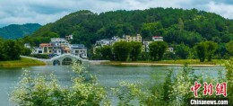 航拍桂江沿岸“最美”乡镇：水清岸绿景美如画