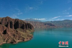 青海坎布拉国家地质公园丹山碧水景色怡人