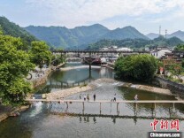 江西景德镇瑶里古镇：山环水绕古建成群美若“世外桃源”