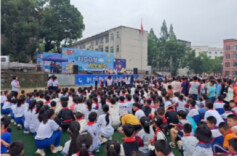 云溪区开展“科技筑梦 欢乐童享”活动