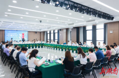 这场营商环境“吐槽大会”，何以引发关注？