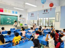 话习俗、制香包，小学生“沉浸式”体验端午习俗