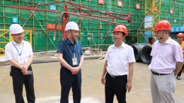 田刚深入一线现场调度重点工作进展情况