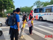 “志愿红”呵护儿童成长路