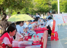 华容县开展“6.14信用记录关爱日”诚信宣传活动