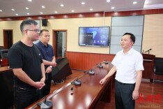 田刚督导防汛抗灾工作