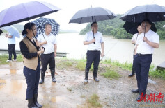 刘正仁、蒋春艳督导调度防汛抗灾工作
