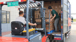 华容爱心企业驰援平江