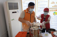 红邻骑手向幸福出发！南县启动福彩饭盒配送计划