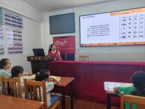 安置点里的“书法课”