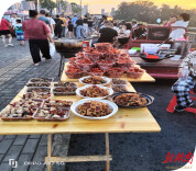 夏日的夜，我在青阳路等你！