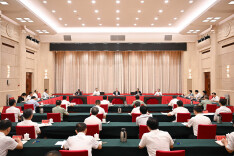 湖南举行2024年省委议军会议暨省级领导过“军事日”活动