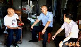 胡彬彬走访慰问退役老兵