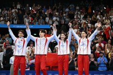 破亚洲纪录！男女混合4×100米混合泳接力中国队摘银