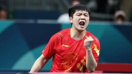 樊振东今晚冲击大满贯，对手使用六边形球拍，此前淘汰王楚钦