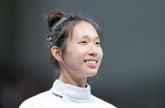 江旻憓宣布结束全职击剑运动员生涯