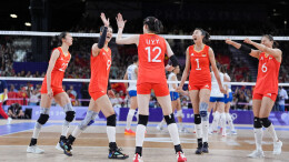 中国女排力克塞尔维亚队 小组第一晋级八强