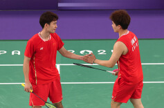 梁伟铿/王昶组合夺得羽毛球男子双打银牌