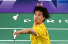 羽毛球女单，何冰娇获银牌！