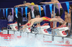 最好的生日礼物！他20岁生日这天，打破美国40年金牌垄断，中国队超燃！