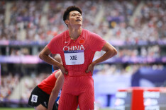 全力专注4×100米接力，谢震业放弃200米项目