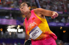 冯彬夺得巴黎奥运会女子铁饼银牌