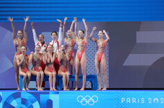 张雅怡花样游泳夺第二金 省委省政府电贺