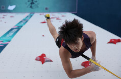 湖南运动员伍鹏夺得奥运会攀岩男子速度银牌