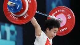 侯志慧举重夺第三金 省委省政府电贺