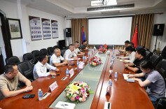 湖南日报《闯东盟》采访团赴老挝湖南商会集中采访