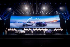 东风eπ007增程版上市交付 全系13.16万起