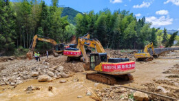 9天在绝壁上挖出“生命通道” 资兴所有的因灾受损通行政村公路全部打通