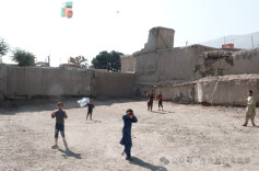 阿富汗游记：她们眼中的光