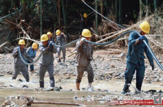 资兴受灾行政村村部全部恢复电网供电