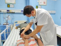 妙手银针解病痛 匠心坚守传国粹 ——记“衡阳优秀医务工作者”南华大学附属第三医院中医康复科主任喻俊林