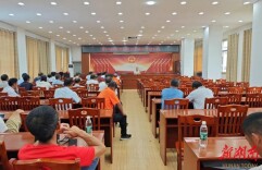 江华涛圩镇：开展“两站两员”交通安全培训会