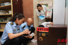 娄底市市场监督管理局携手企业捐赠防暑降温物资