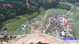 直击灾后重建｜八面山瑶族乡莲花村：灾后不农闲 莲子抢收忙